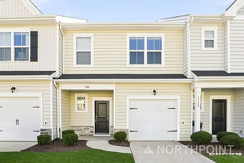 3740 Yorkshire Pl Photo 1