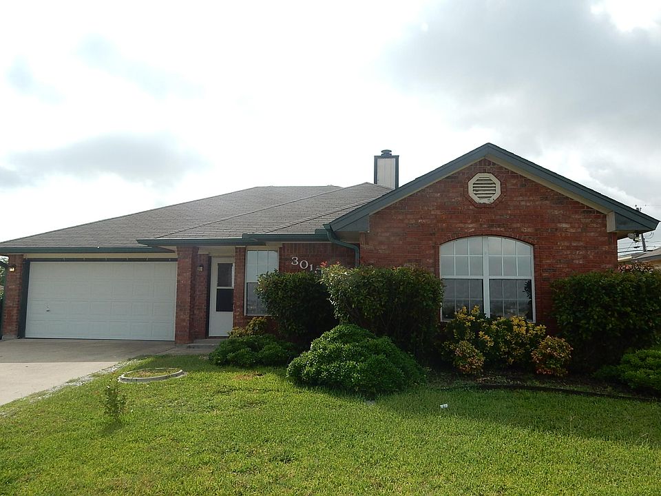 1st image of 3010 Southhill Dr