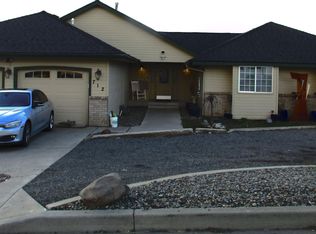 712 N 57th St, Yakima, WA 98901