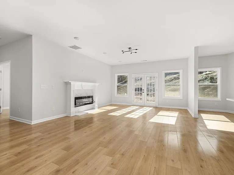 4420 Ross Estates Ct — Photo 6