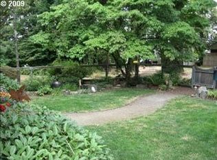 8715 SW 19th Ave, Portland, OR 97219