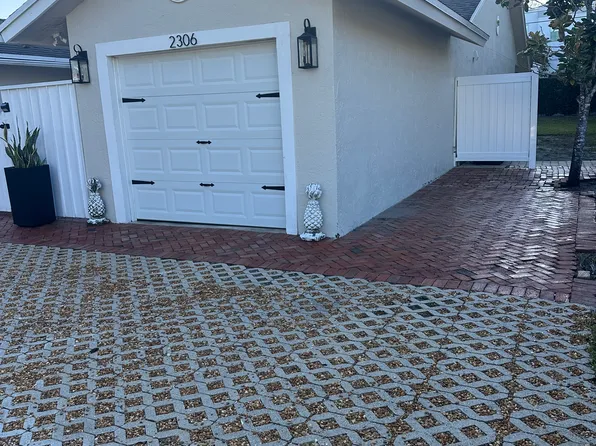 2306 Spanish Trl, Delray Beach, FL 33483