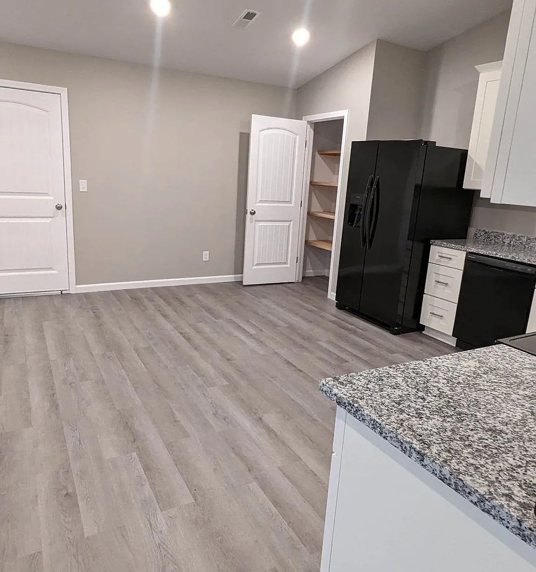 Brand-New Duplex Available May 1, 2025! — Photo 3