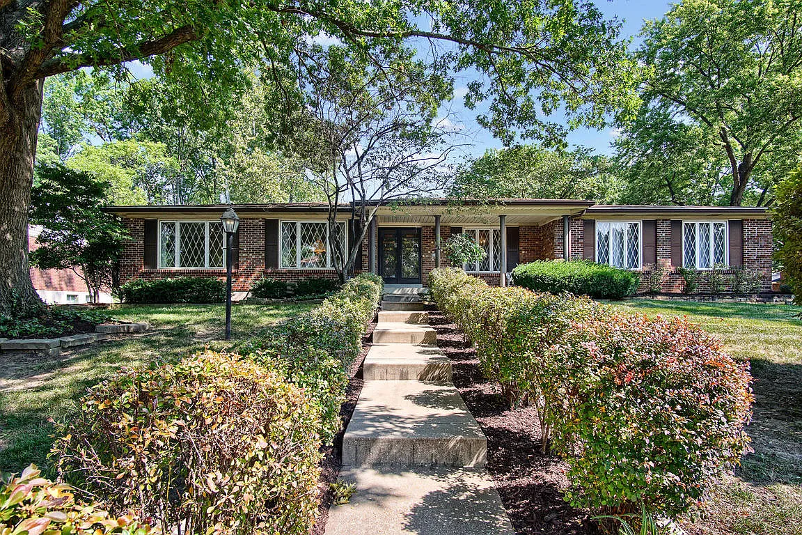 1001 Mallow Dr photo 1