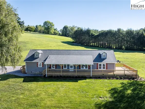 101 Beau Rivage Drive, Crumpler, NC 28617