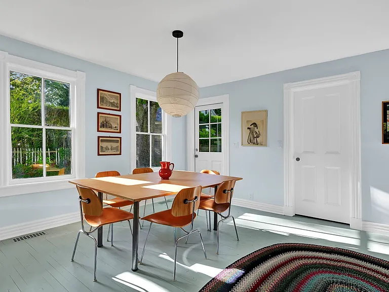 17 Montauk Avenue Ext — Photo 14