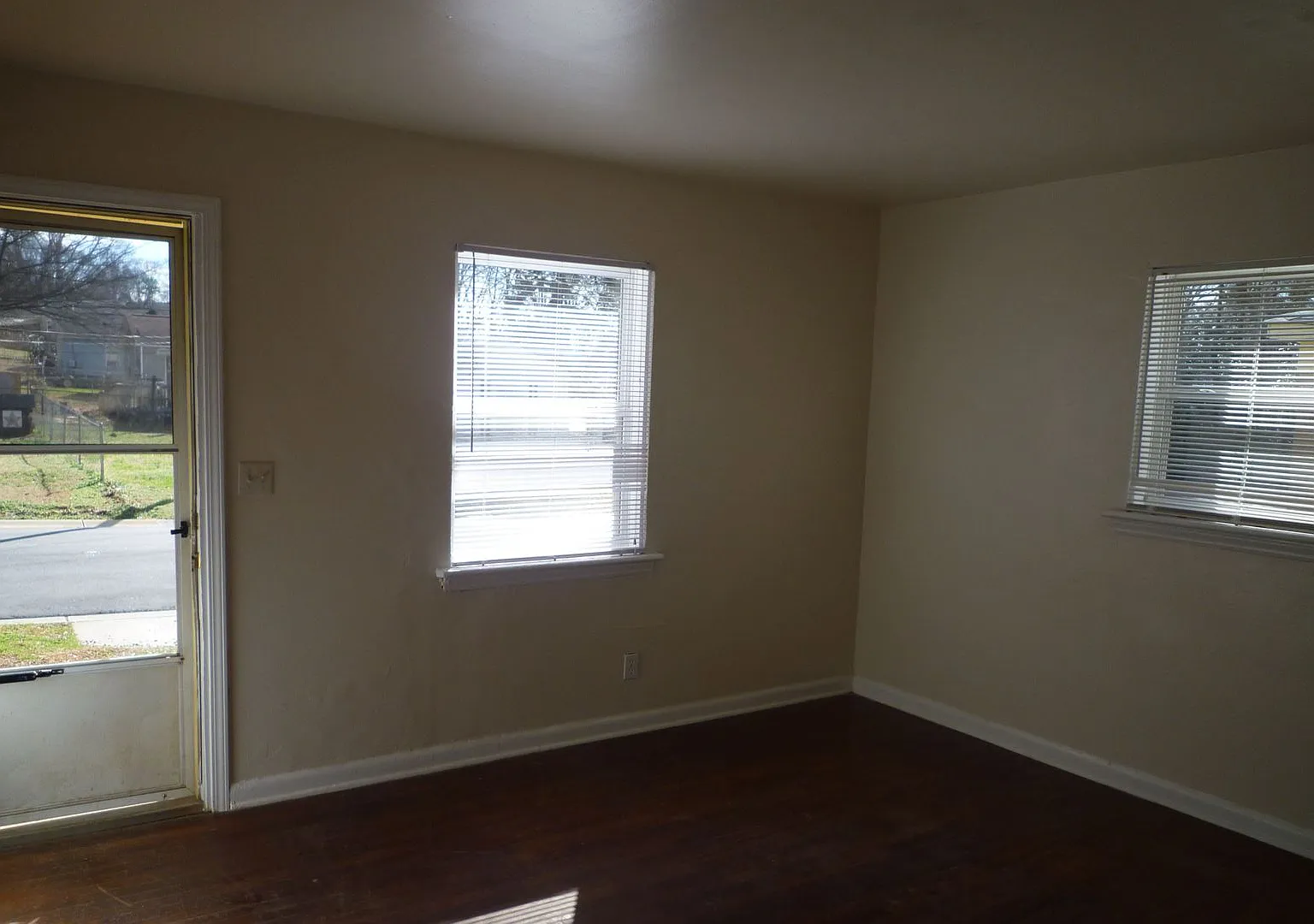 Cozy Two Bedroom Home! — Photo 3