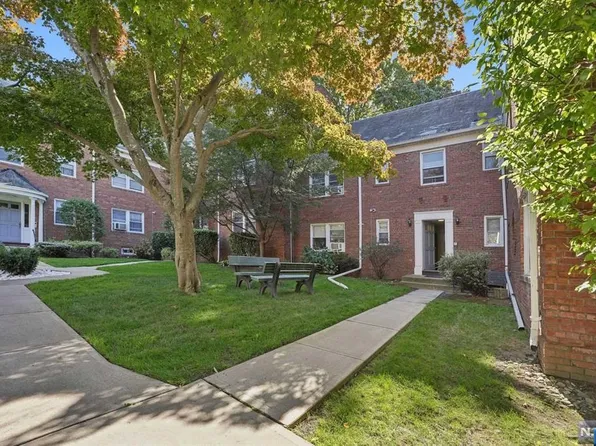 735 Elm Ave APT 6C, Teaneck, NJ 07666