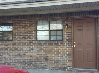 329 Helen St #B, Conway, AR 72034