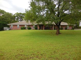 1889 Cobblestone Rd, Sulphur, OK 73086