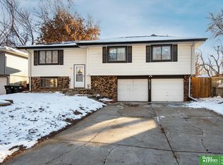 6717 S 139th Avenue Cir, Omaha, NE 68137