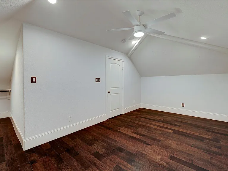 8903 Aberdeen Park Dr — Photo 14