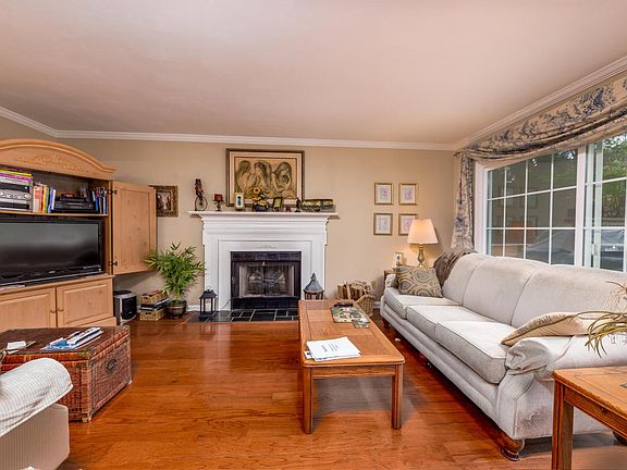 4th image of 4658 Whipplewood Ct
