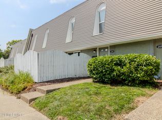 210 La Fontenay Ct, Louisville, KY