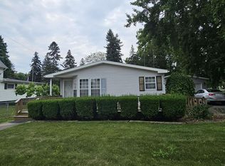 2350 Black River St, Deckerville, MI 48427
