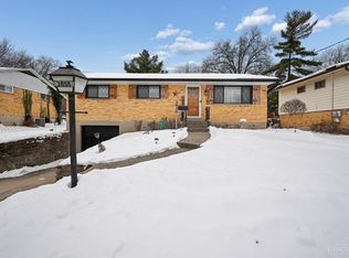 3855 Ridgecombe Dr, Cincinnati, OH 45248
