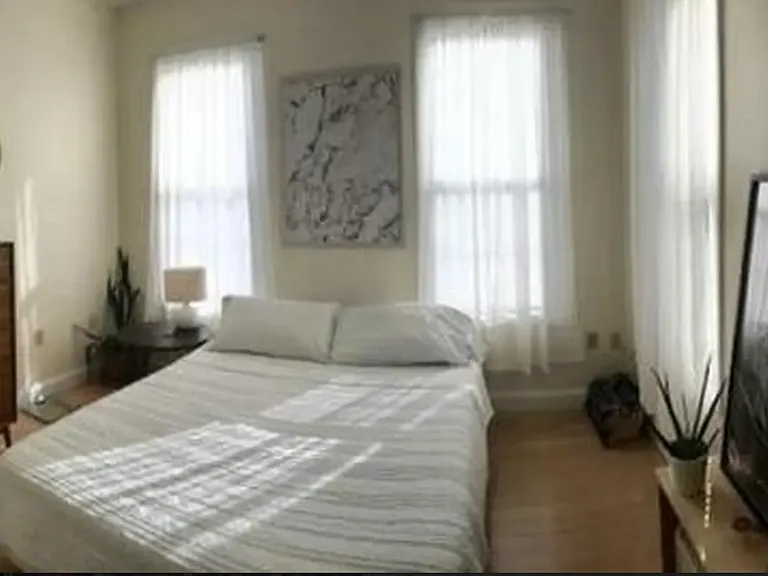202 Monroe St #5 — Photo 15