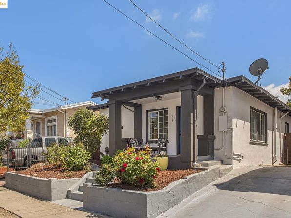 2452 64th Ave, Oakland, CA 94605
