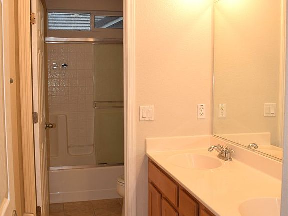 4th image of 8290 Crystal Walk Cir