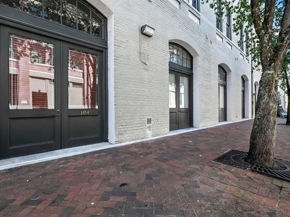 700 Commerce St APT 104, New Orleans, LA 70130