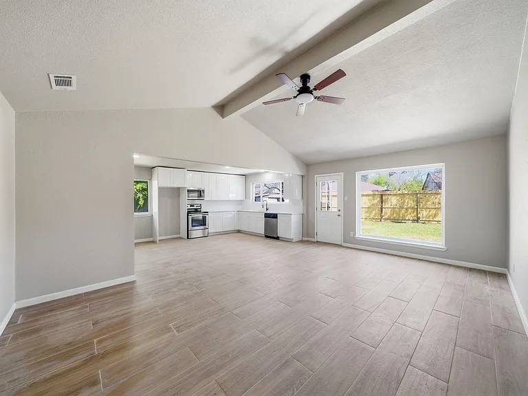 7530 Millbrae Ln — Photo 2