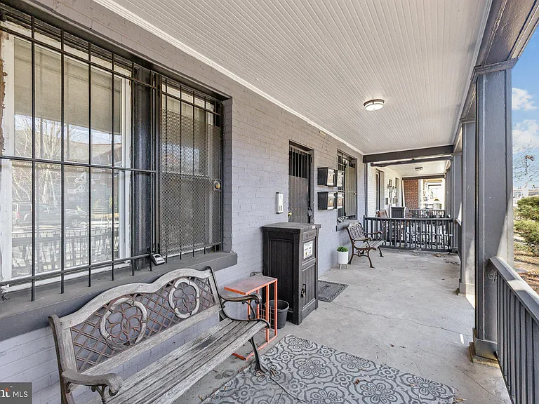1710 W Virginia Ave NE #202 — Photo 28
