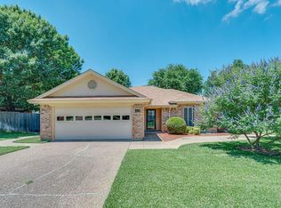 1606 Murry Dr, Cleburne, TX 76033