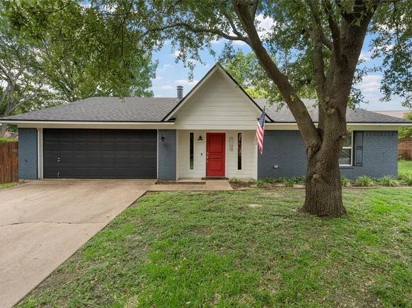 7104 Canterbury Dr, Woodway, TX 76712
