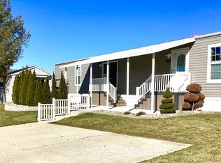 7391 Maple Ln NE, Belmont, MI 49306