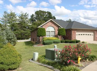 4001 Decker Ct, Sellersburg, IN 47172