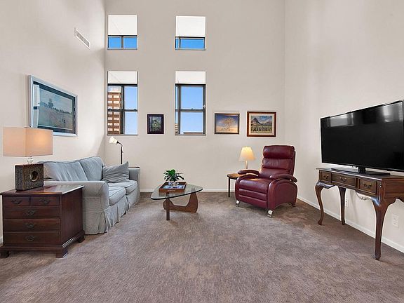 5th image of 270 E Highland AVENUE #635