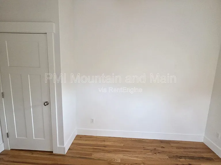 156 Bradley St — Photo 34