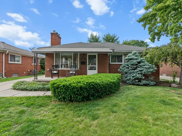 21001 Ardmore Park Dr, Saint Clair Shores, MI 48081