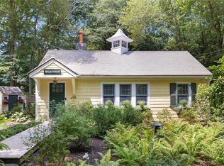 96 Steamboat St, Jamestown, RI 02835