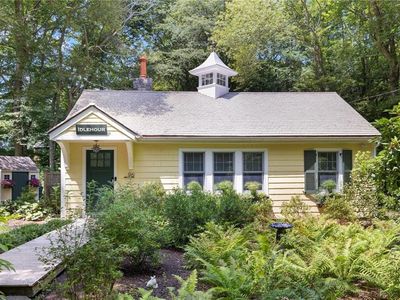 96 Steamboat St, Jamestown, RI, 02835