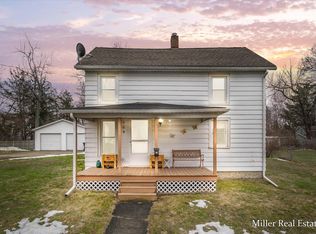 104 W Grant St, Hastings, MI