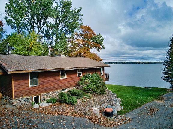 Aerial view of cabin/lakeside