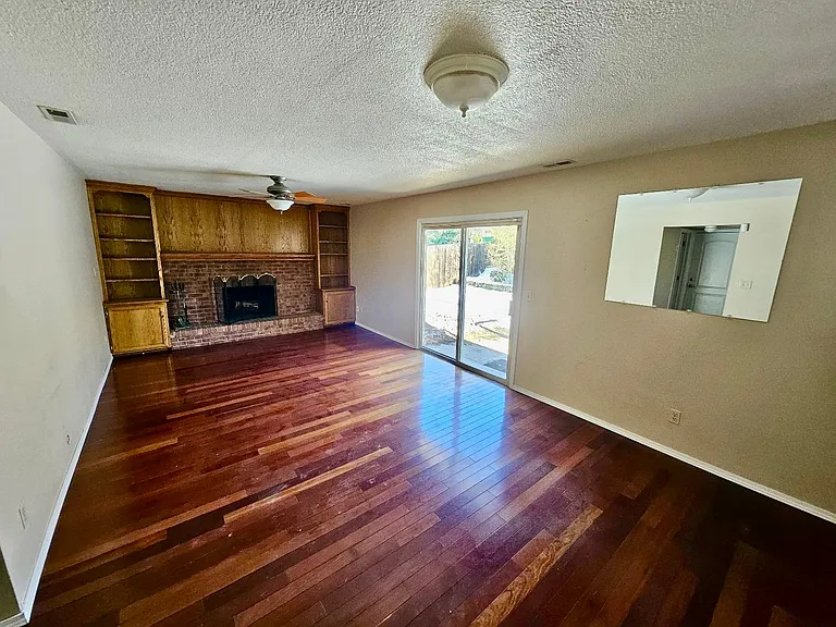 6373 Pulpit Rock Dr — Photo 7