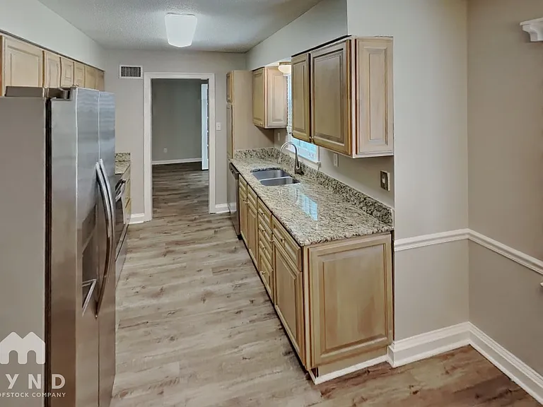 429 Dove Valley Rd — Photo 8