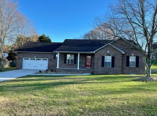 806 Woodglen Ct, Maryville, TN 37804