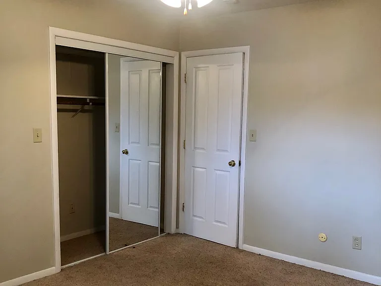 400 E Canedy St #2 — Photo 8