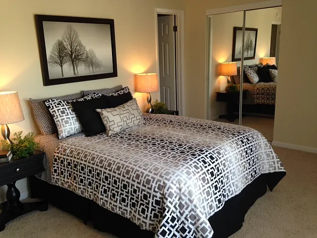 2305 La Jolla Ct — Photo 9