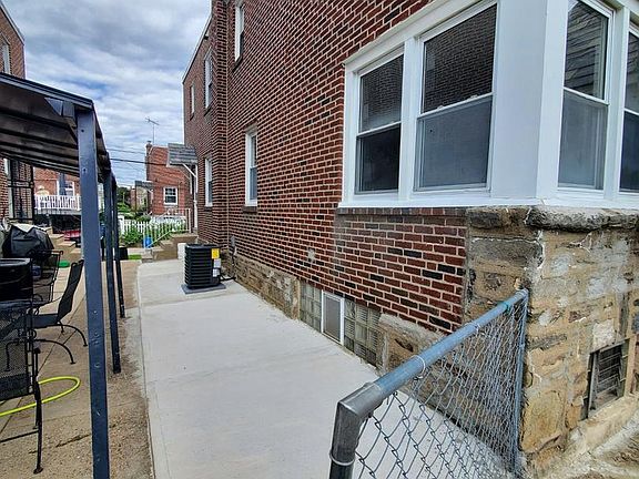 4th image of 1141 Kerper St