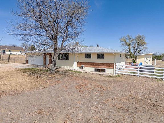2nd image of 218 Bothun Rd