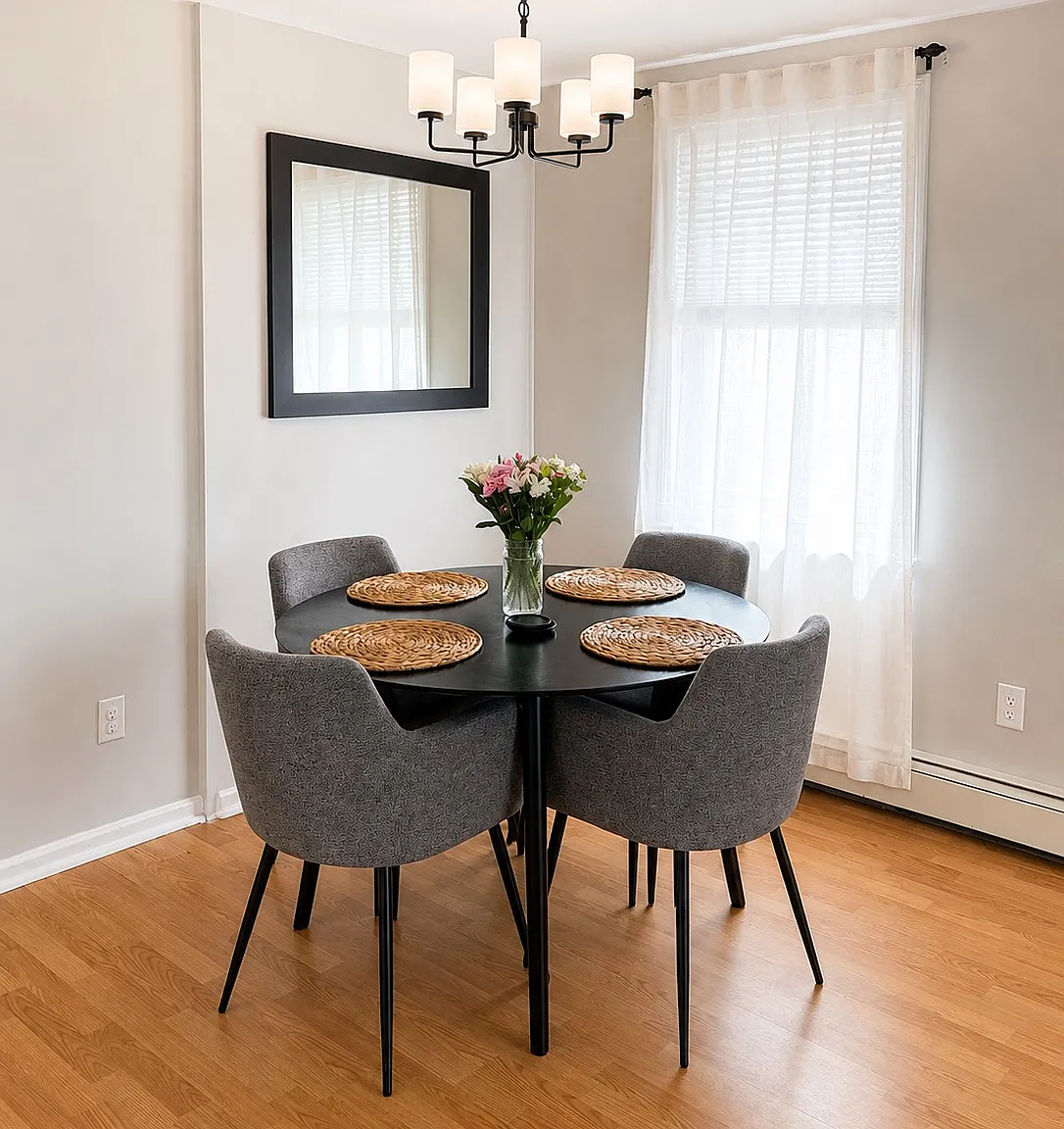 2 bed, 1.5 bath, 1124 sqft, $2,700 — Photo 3