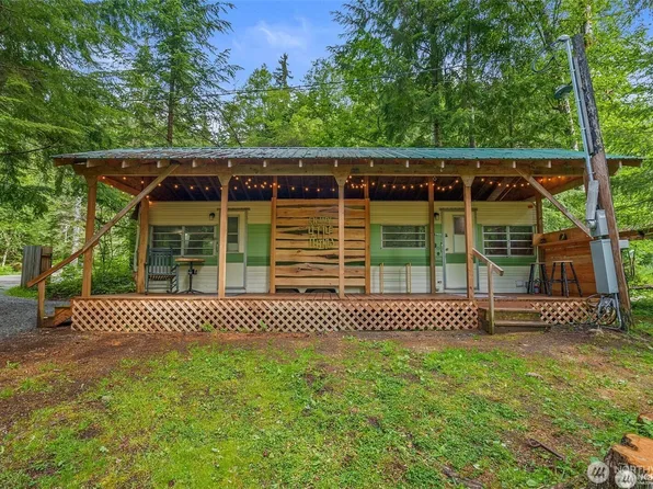 137 Paradise Drive, Ashford, WA 98304