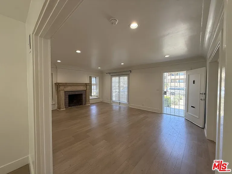 830 S Norton Ave — Photo 4