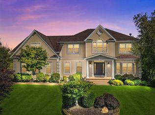 9 Camelback Rd, Chester, NY 10918