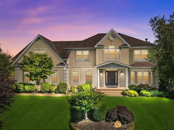 9 Camelback Road, Chester, NY 10918