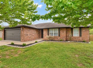 3784 W Ridgeway St, Springfield, MO 65807